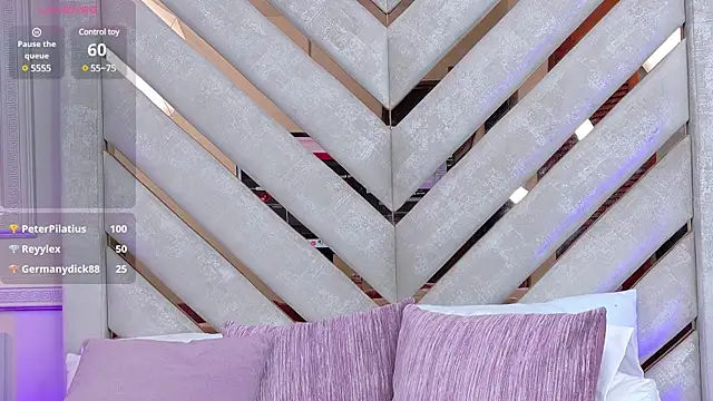 Snapshot of Kendall-Moll chatting on February 28, 2025, 7:58 am Kendall-Moll online show from February 28, 2025, 7:58 am