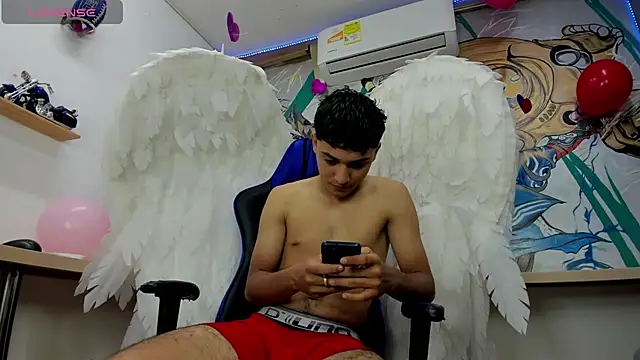 Snapshot of Austin_Cardieff chatting on February 14, 2025, 8:37 pm Austin Cardieff online show from February 14, 2025, 8:37 pm