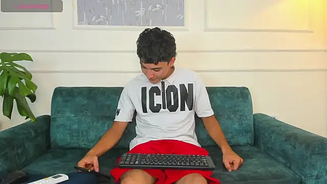 Snapshot of Austin_Cardieff chatting on March 1, 2025, 6:24 am Austin Cardieff online show from March 1, 2025, 6:24 am