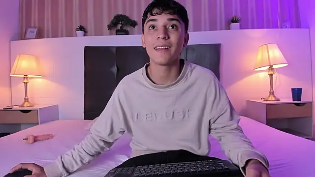 Snapshot of Austin_Cardieff chatting on March 11, 2025, 3:16 am Austin Cardieff online show from March 11, 2025, 3:16 am