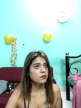 Snapshot of Somee77 chatting on January 3, 2025, 6:35 pm Somee77 online show from January 3, 2025, 6:35 pm