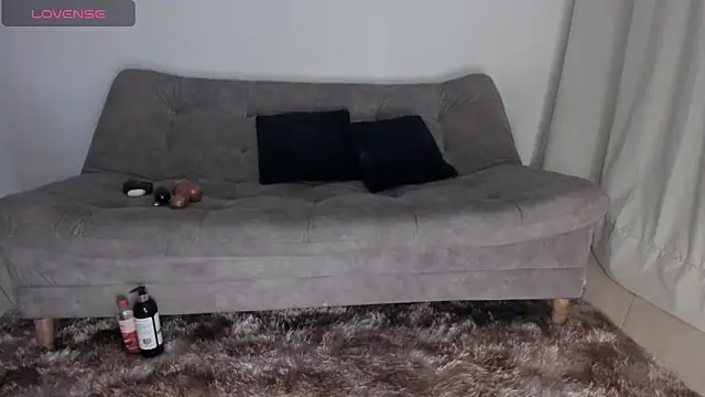 AnneteLynch online show from March 26, 2026, 11:10 pm