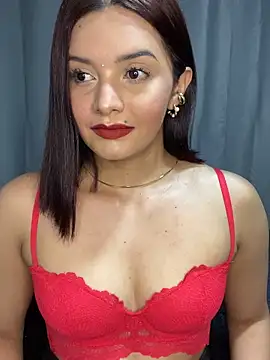 Melanyprada online show from February 5, 2026, 4:39 am