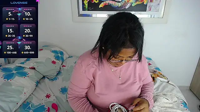 Snapshot of miajoseph_ chatting on February 21, 2025, 4:40 am miajoseph online show from February 21, 2025, 4:40 am