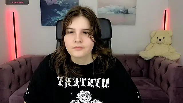 Ruyjin Choi online show from November 6, 2025, 10:27 am