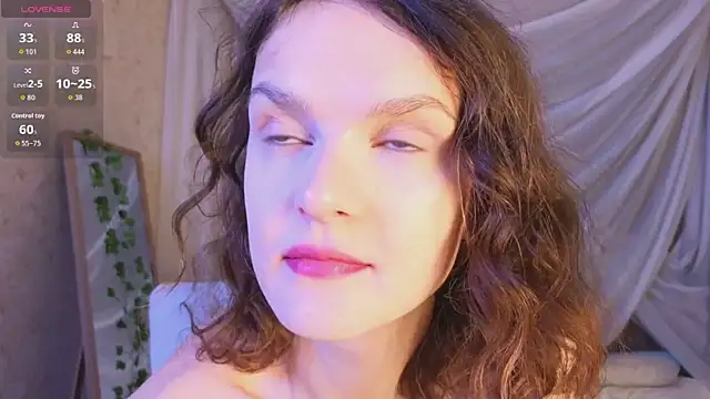 Soo dreamy online show from February 15, 2026, 1:35 am