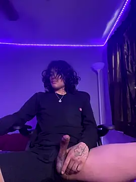 Snapshot of plutomf chatting on November 12, 2025, 8:52 pm plutomf online show from November 12, 2025, 8:52 pm