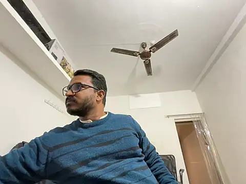 real meet girl finding in online show from December 18, 2024, 10:30 am