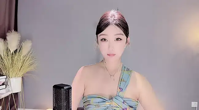 Snapshot of jingling666 chatting on January 18, 2025, 12:57 am jingling666 online show from January 18, 2025, 12:57 am