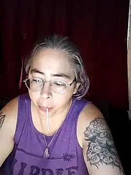 Snapshot of GraceHenderson chatting on December 14, 2024, 12:11 am GraceHenderson online show from December 14, 2024, 12:11 am