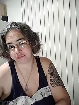 Snapshot of GraceHenderson chatting on February 18, 2025, 5:10 pm GraceHenderson online show from February 18, 2025, 5:10 pm