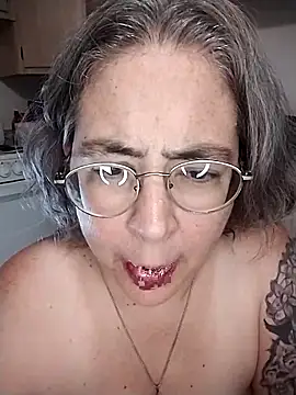 Snapshot of GraceHenderson chatting on March 3, 2025, 8:38 am GraceHenderson online show from March 3, 2025, 8:38 am