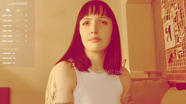 vinylstore online show from February 7, 2025, 1:11 pm