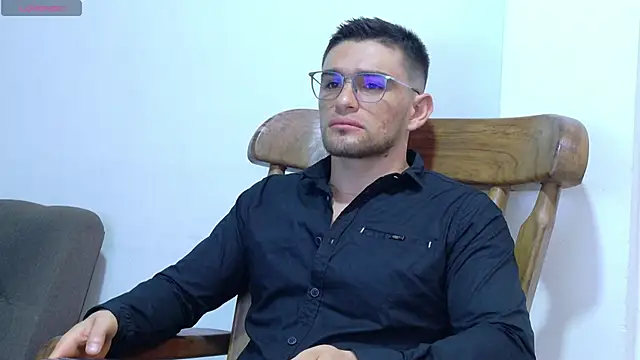 Sexy Alejandro  online show from March 26, 2026, 11:49 am