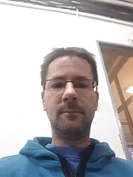 riskybusiness9090 online show from November 13, 2025, 6:01 am