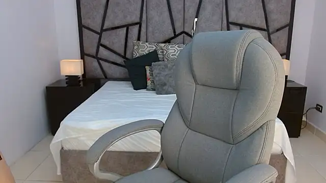 Snapshot of adhara_cortez chatting on May 11, 2026, 8:28 pm adhara cortez online show from May 11, 2026, 8:28 pm