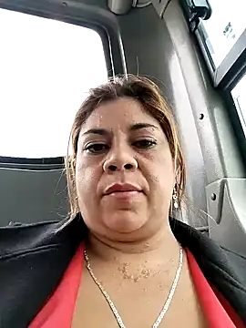 Laura-Hernandez online show from December 12, 2024, 5:48 pm