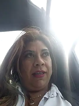 Laura-Hernandez online show from June 4, 2026, 2:34 pm