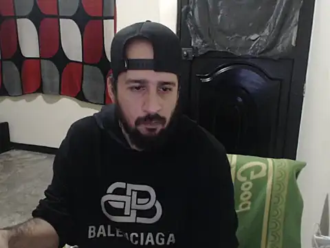 Snapshot of leonamable12 chatting on February 26, 2026, 6:45 am leonamable12 online show from February 26, 2026, 6:45 am