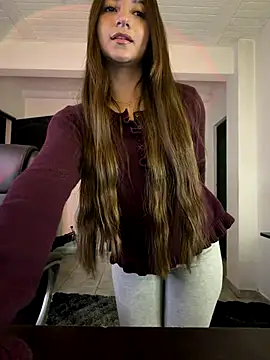 Snapshot of aly_golden_ chatting on November 26, 2025, 5:41 am aly golden online show from November 26, 2025, 5:41 am