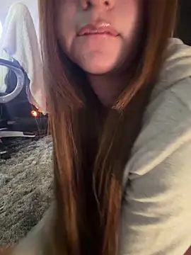 Snapshot of aly_golden_ chatting on December 14, 2025, 7:36 am aly golden online show from December 14, 2025, 7:36 am