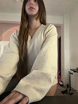 Snapshot of aly_golden_ chatting on February 2, 2026, 5:28 am aly golden online show from February 2, 2026, 5:28 am