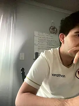 Snapshot of Yann_18 chatting on September 25, 2025, 12:36 am Yann 18 online show from September 25, 2025, 12:36 am