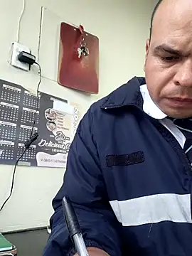 Camilo-31RI online show from May 29, 2026, 10:57 am