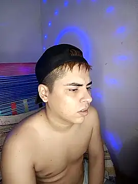 Snapshot of CARKIS-69 chatting on December 10, 2024, 10:26 pm CARKIS-69 online show from December 10, 2024, 10:26 pm