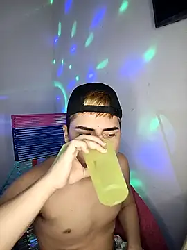 Snapshot of CARKIS-69 chatting on December 11, 2024, 4:53 pm CARKIS-69 online show from December 11, 2024, 4:53 pm