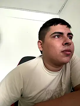 Snapshot of CARKIS-69 chatting on December 1, 2025, 4:01 pm CARKIS-69 online show from December 1, 2025, 4:01 pm