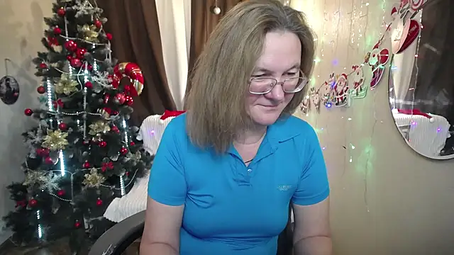 HolyMilfa online show from December 4, 2024, 1:42 pm