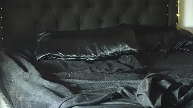 Snapshot of Sexofernandez24 chatting on February 3, 2025, 4:10 pm Sexofernandez24 online show from February 3, 2025, 4:10 pm