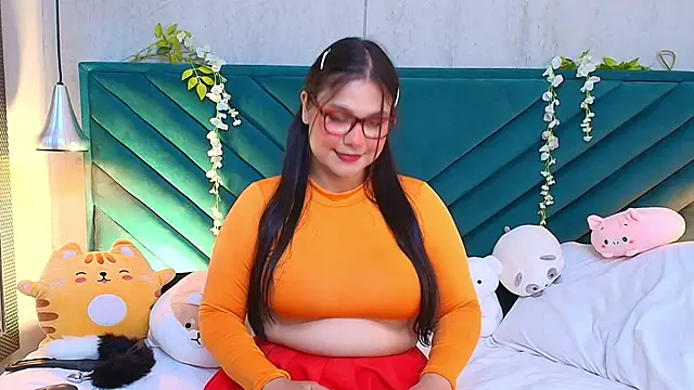 pamelajons  online show from March 20, 2025, 7:58 am