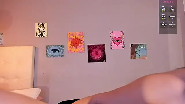 Maia W10 online show from April 16, 2026, 11:44 am