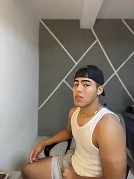 Snapshot of Diegobaby-18 chatting on April 15, 2026, 5:03 am Diegobaby-18 online show from April 15, 2026, 5:03 am