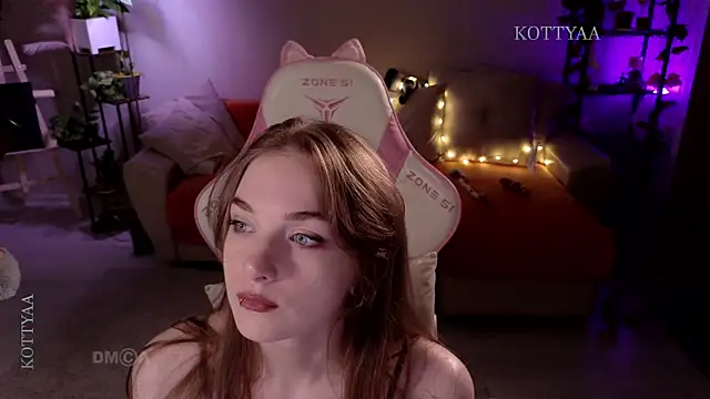 Snapshot of -Kottyaa- chatting on April 1, 2026, 5:54 pm -Kottyaa- online show from April 1, 2026, 5:54 pm