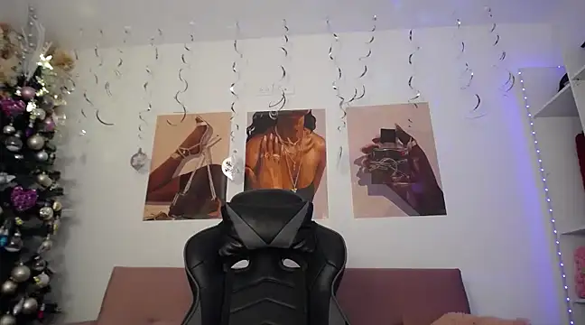 Snapshot of catalinapalencia chatting on December 6, 2024, 6:39 pm catalinapalencia online show from December 6, 2024, 6:39 pm