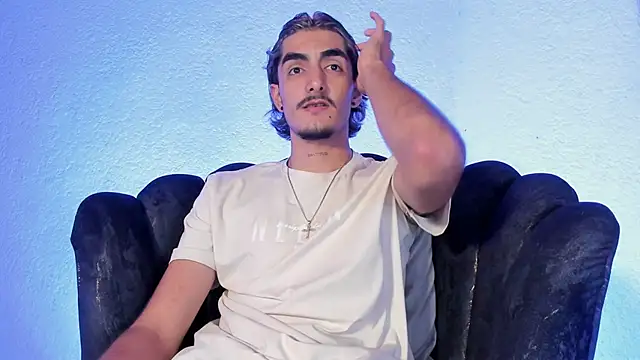 DimitryHank online show from February 5, 2026, 9:03 am