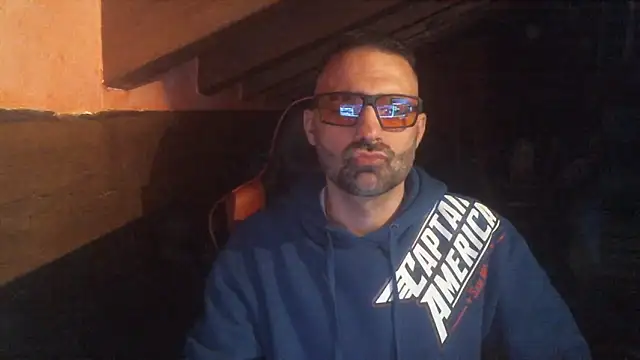 Snapshot of 6996horus chatting on March 8, 2025, 1:28 am 6996horus online show from March 8, 2025, 1:28 am