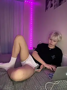 Snapshot of metratok chatting on December 16, 2024, 5:54 pm metratok online show from December 16, 2024, 5:54 pm