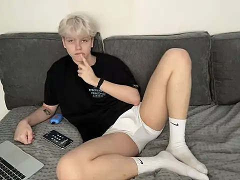 Snapshot of metratok chatting on March 6, 2025, 9:47 am metratok online show from March 6, 2025, 9:47 am