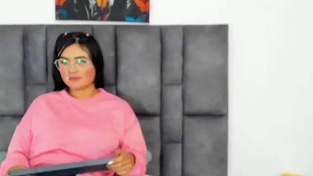 Snapshot of Dulce_amg chatting on February 14, 2025, 5:14 pm Dulce amg online show from February 14, 2025, 5:14 pm