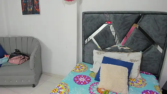Dulce amg online show from July 25, 2026, 3:04 am