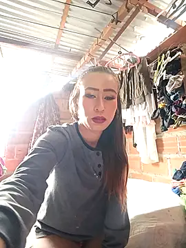 samy-blonde online show from December 16, 2025, 1:38 pm