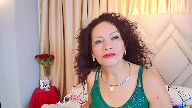 Kasandra Gomez online show from May 28, 2026, 12:13 pm