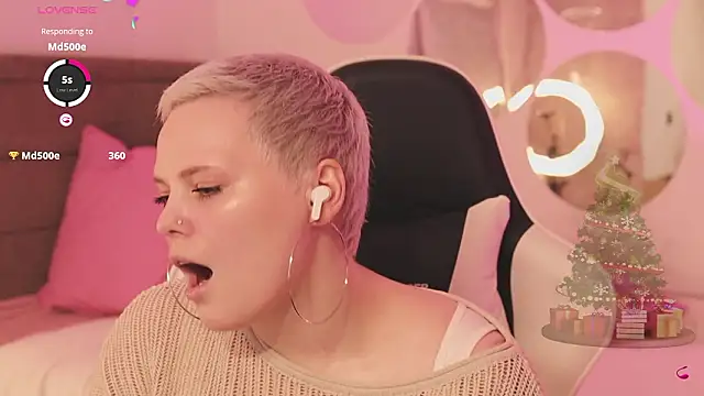 LikaBerry1 online show from February 22, 2026, 4:16 pm