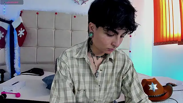 Snapshot of ZuryRamirez_ chatting on December 13, 2024, 7:32 pm ZuryRamirez  online show from December 13, 2024, 7:32 pm