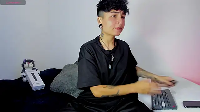 Snapshot of ZuryRamirez_ chatting on December 25, 2024, 5:37 pm ZuryRamirez  online show from December 25, 2024, 5:37 pm