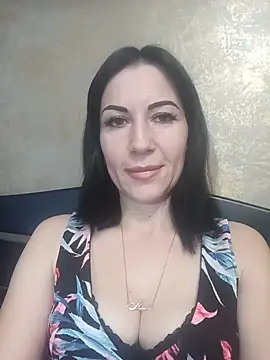 FireLily332 online show from January 5, 2025, 5:20 pm
